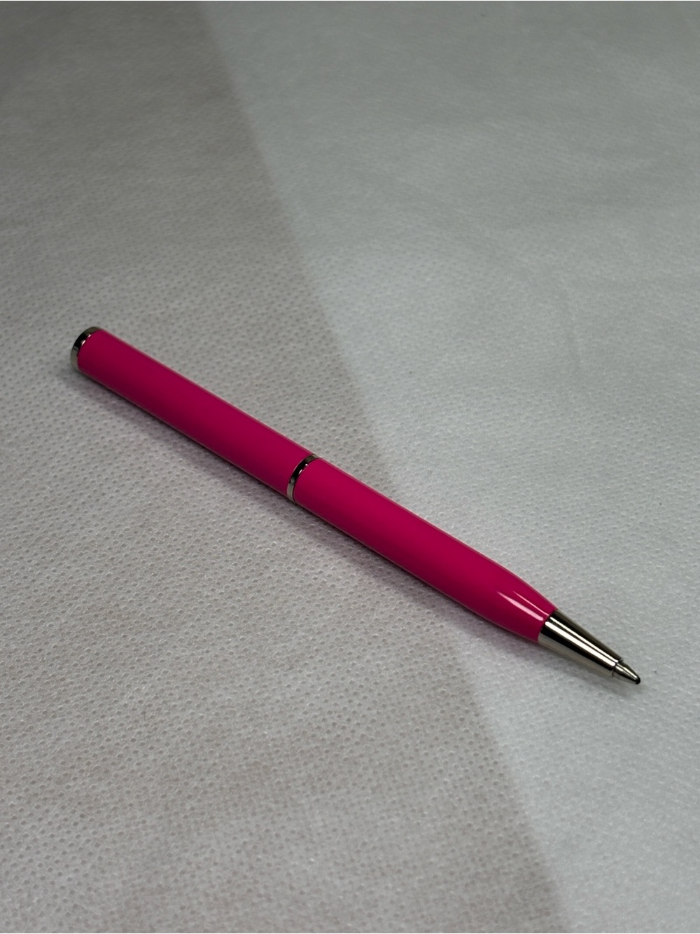 Coach Mini Metallic Hot Pink Ink Pen NWOT - Picture 7 of 8
